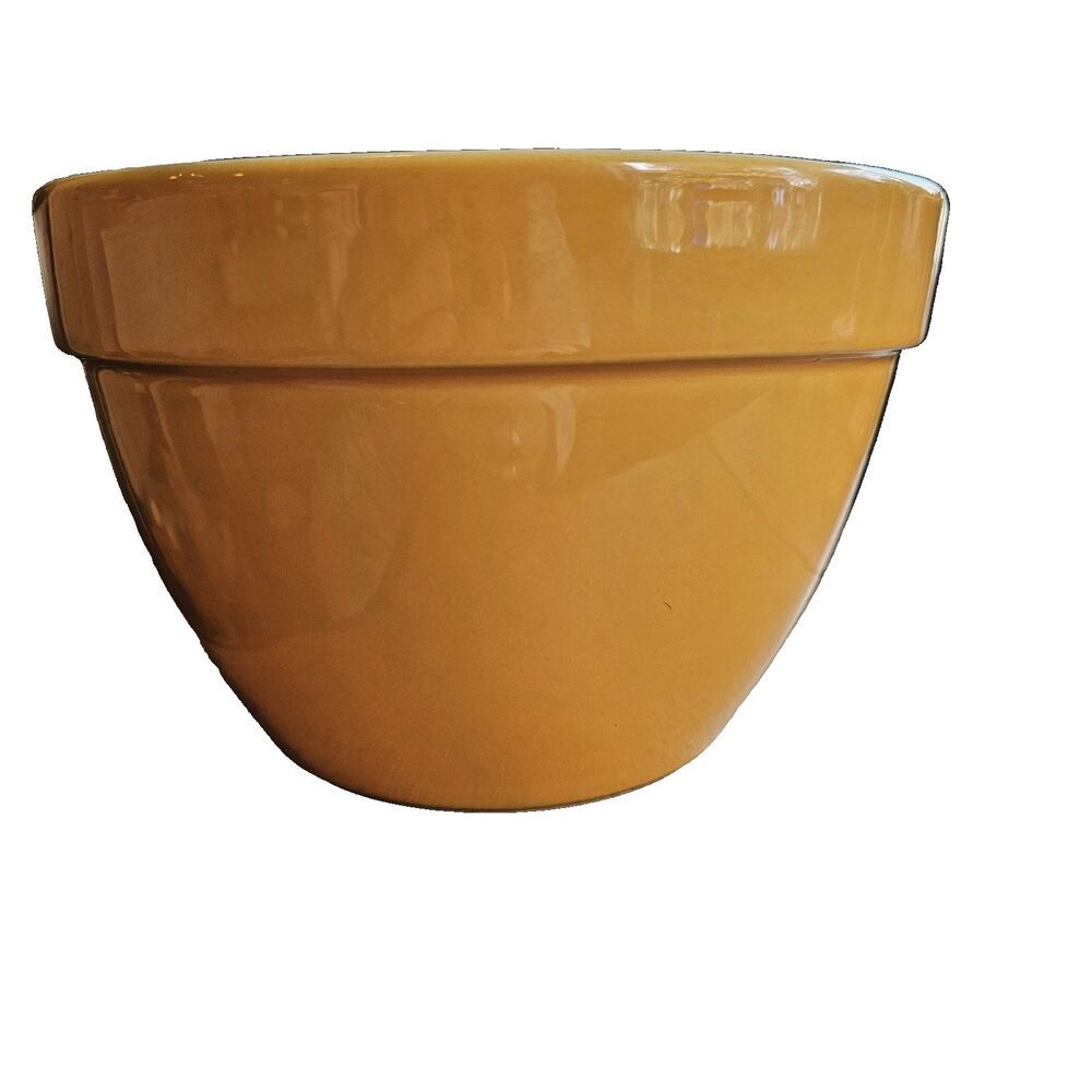Crate & Barrel Bowl Addison Orange 7" Across, 5" Tall/Deep